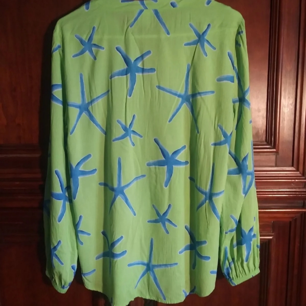 Women's blouse - Picture 3 of 5